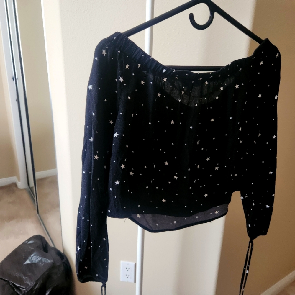KENDALL & KYLIE Star Design  Crop Top - Great Condition!!